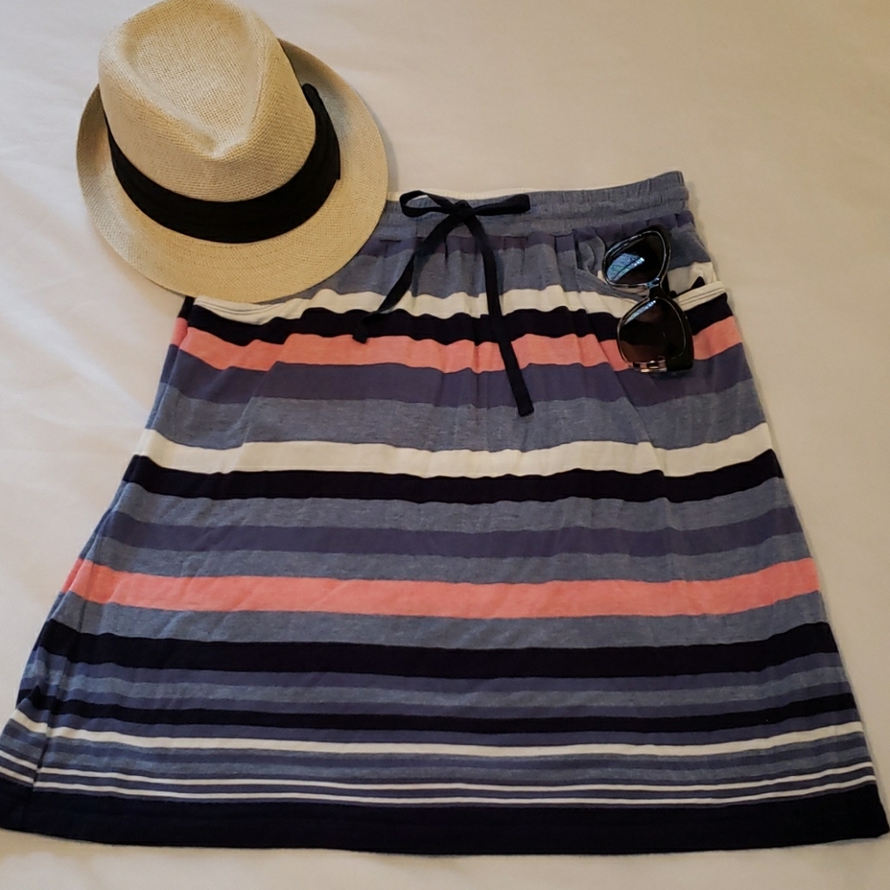 Max Studio Striped Skirt Size Small EUC